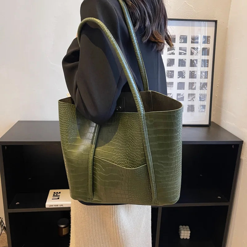 Roseanne – Structured Leather Tote Bag for Women