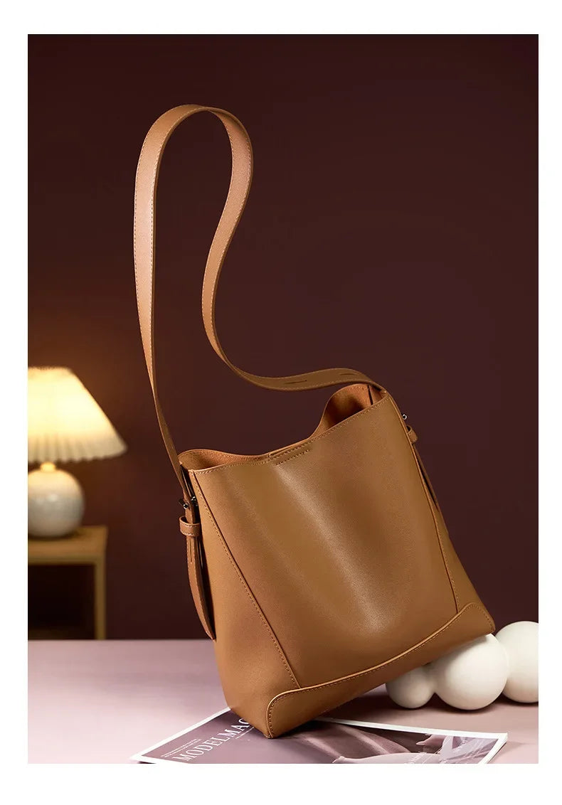 Beata – Chic Sandy Shoulder Bag with Faux Leather Strap