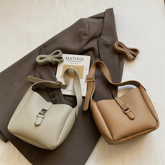 Arianna – Contemporary Leather-Style Bucket Bag