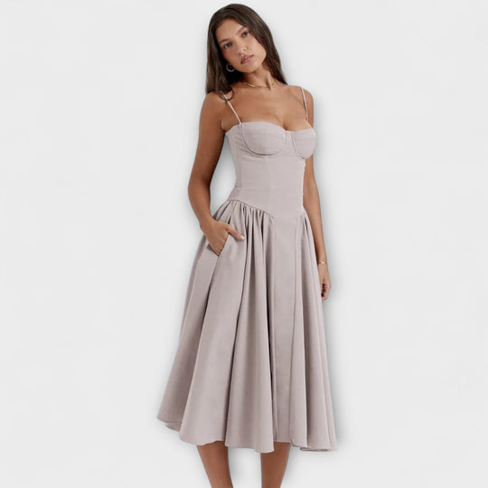 Ameline – Feminine Midi Dress with Waist Focus