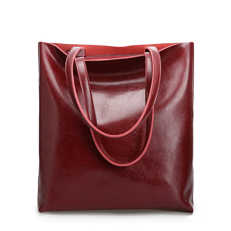 Annika – Timeless Tote Bag with Faux Leather Finish