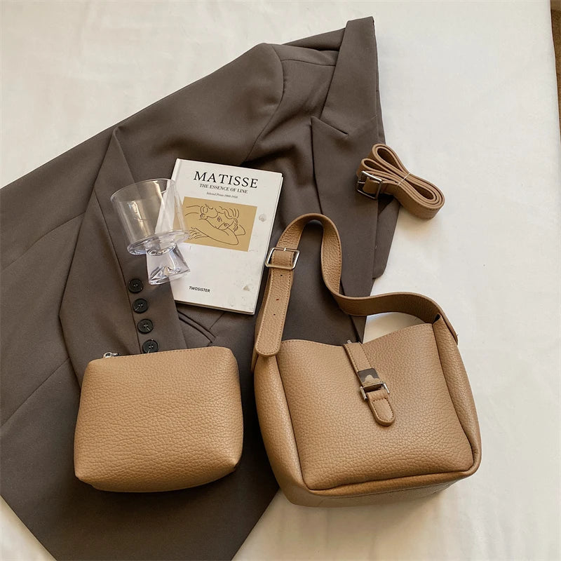 Arianna – Contemporary Leather-Style Bucket Bag