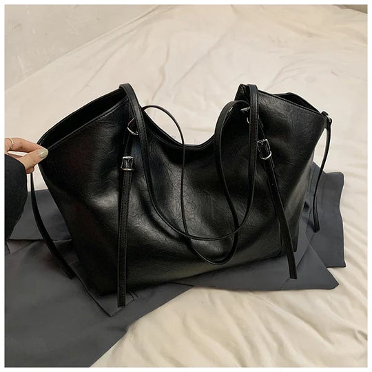 Augusta – Roomy Daily Tote with Leather Finish