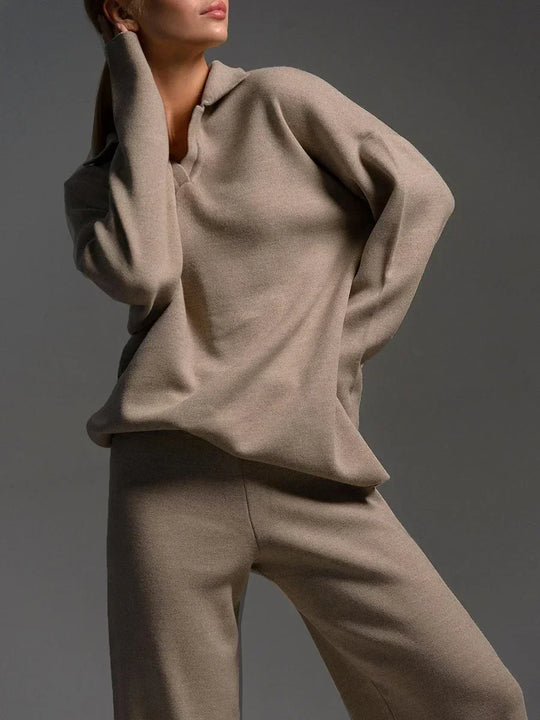 Lyanna – Minimalist Knit Two-Piece Lounge Set for Women