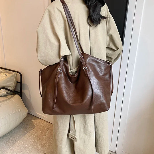 Augusta – Roomy Daily Tote with Leather Finish