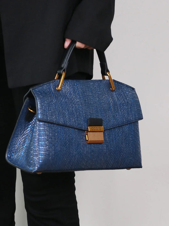 Fay – Structured Leather Handbag for Women
