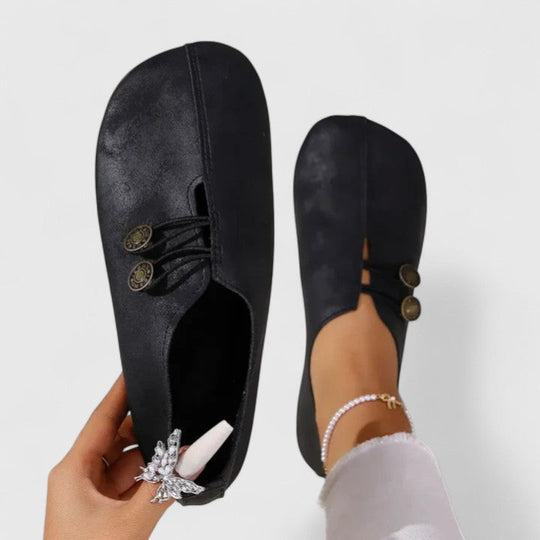 Melvoura – Minimalist Suede Loafers for Women