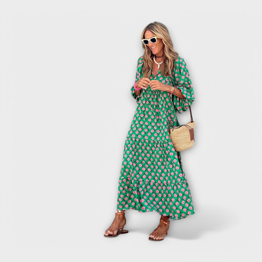 Camila – Maxi Dress with Retro Print and Statement Cut