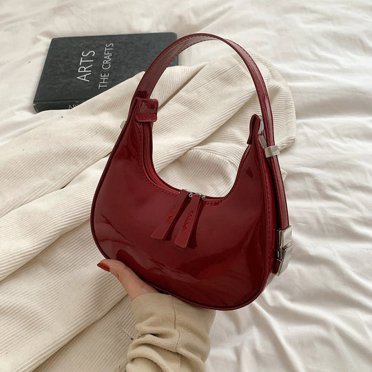Anny – Glossy Vintage Crescent Shoulder Bag