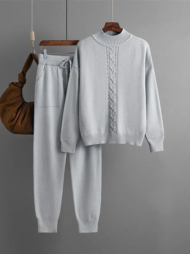Salome – Cable Knit Two-Piece Lounge Set for Women