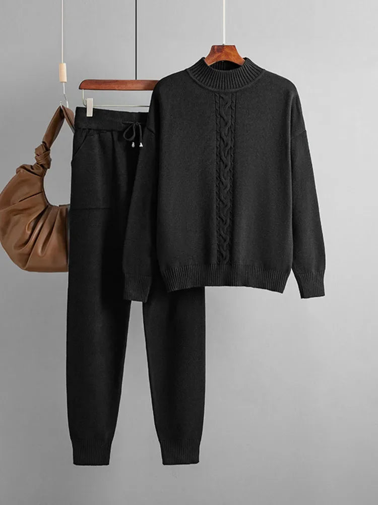 Salome – Cable Knit Two-Piece Lounge Set for Women