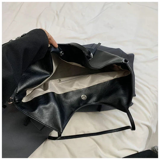 Augusta – Roomy Daily Tote with Leather Finish
