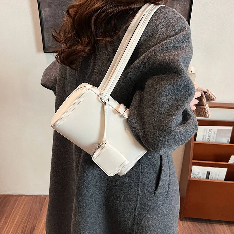 Ariel – Convertible Bag with Removable Wallet