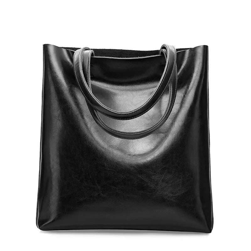 Annika – Timeless Tote Bag with Faux Leather Finish