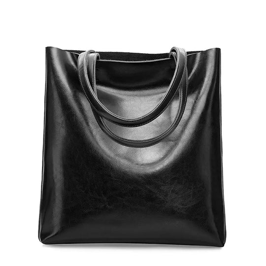 Annika – Timeless Tote Bag with Faux Leather Finish