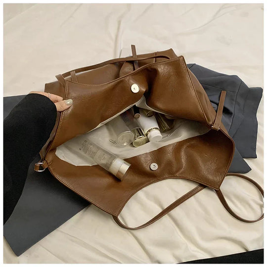 Augusta – Roomy Daily Tote with Leather Finish