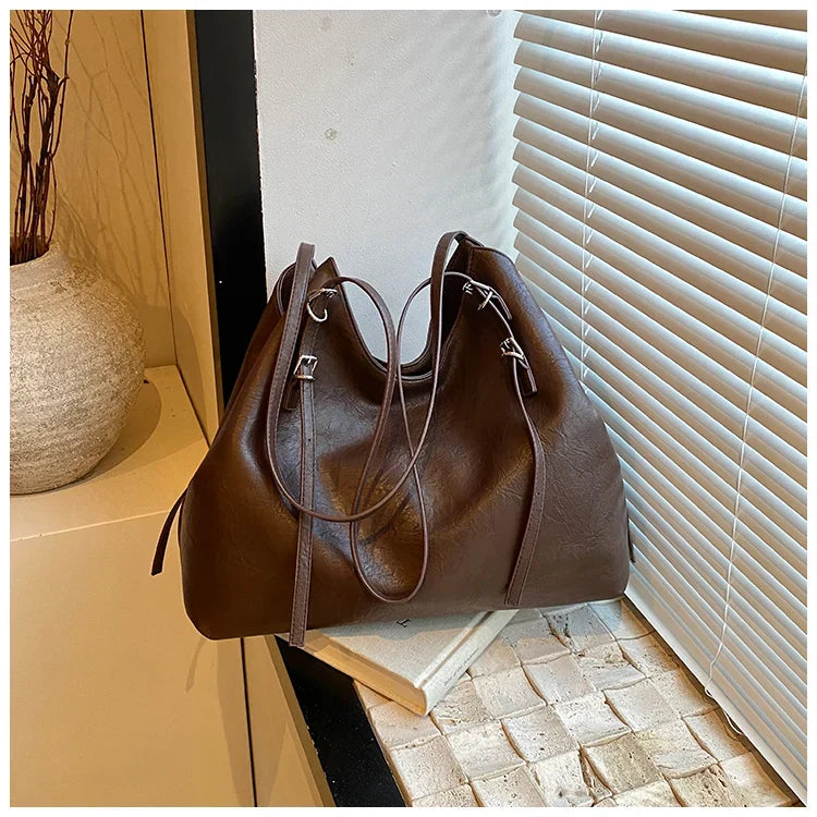 Augusta – Roomy Daily Tote with Leather Finish