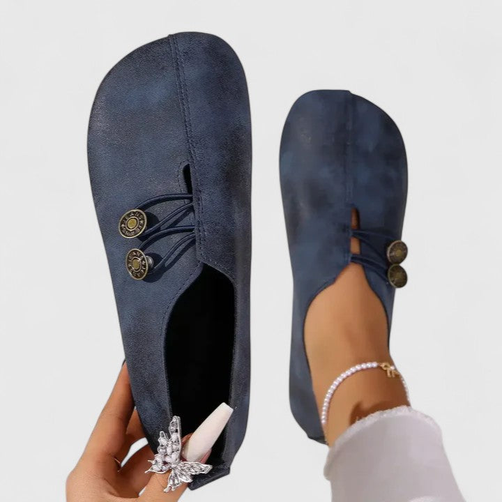 Melvoura – Minimalist Suede Loafers for Women