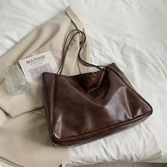 Ayleen – Large Brown Leather-Style Tote Bag