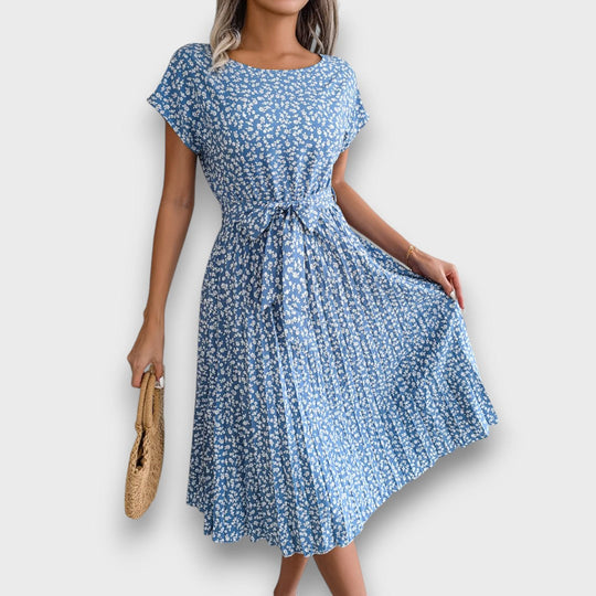 Florienne – Pleated Dress with Playful Charm