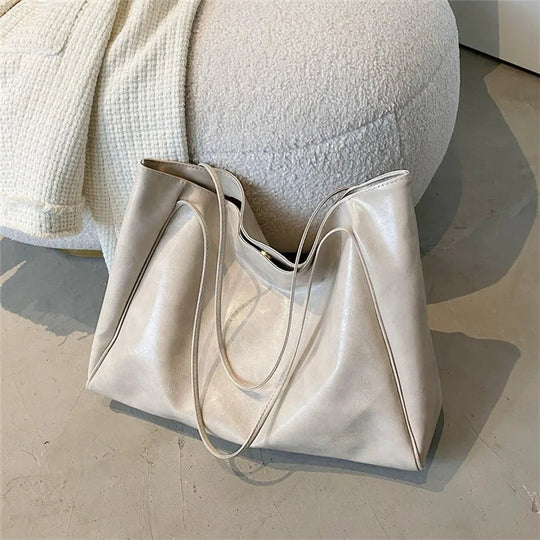 Ayleen – Large Brown Leather-Style Tote Bag
