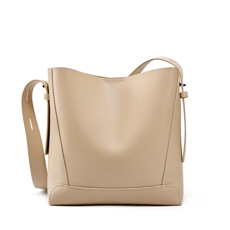 Beata – Chic Sandy Shoulder Bag with Faux Leather Strap