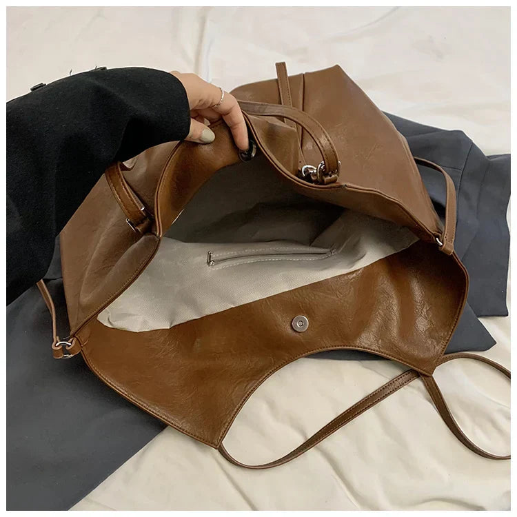 Augusta – Roomy Daily Tote with Leather Finish