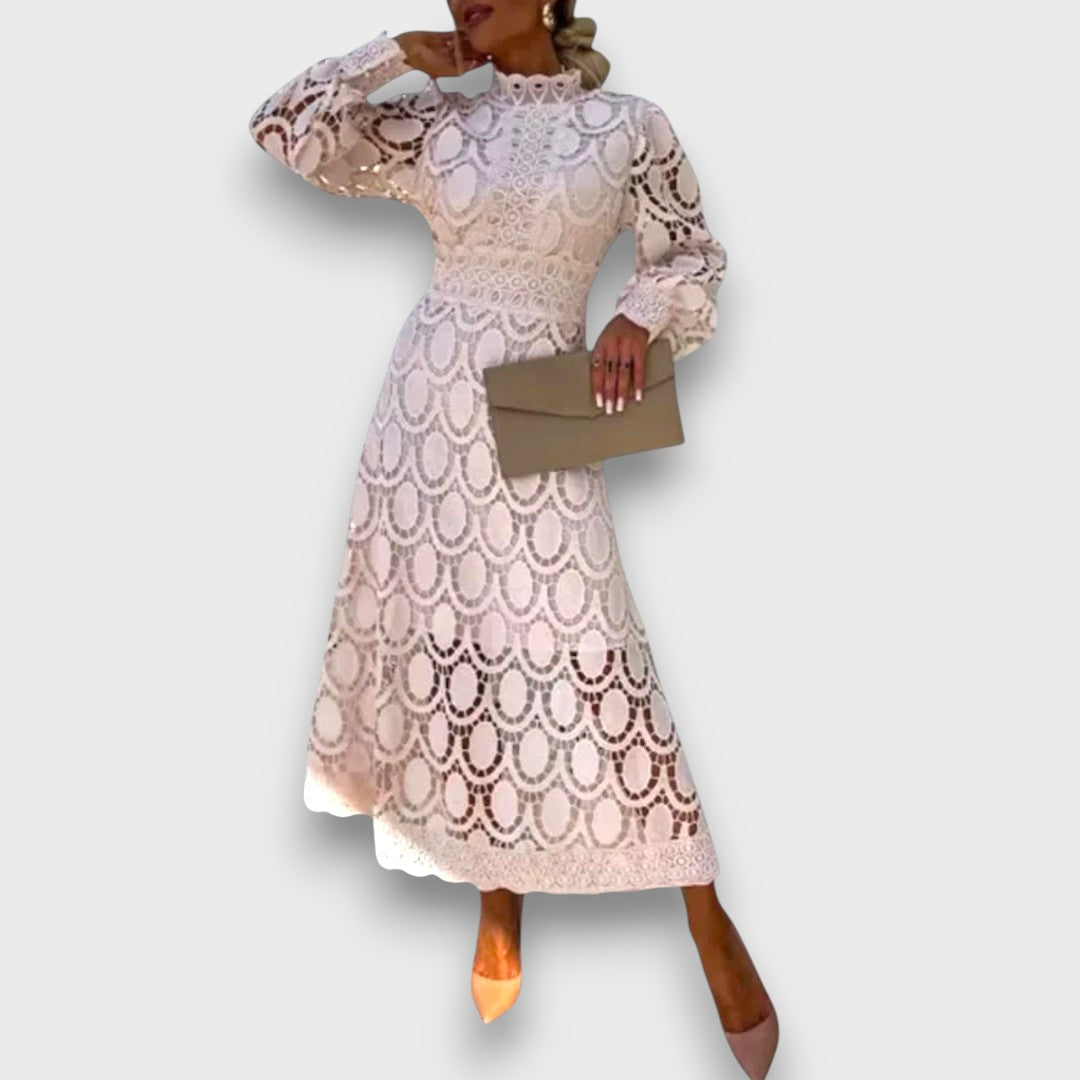 Charlotte – Romantic Midi Dress with Defined Waist