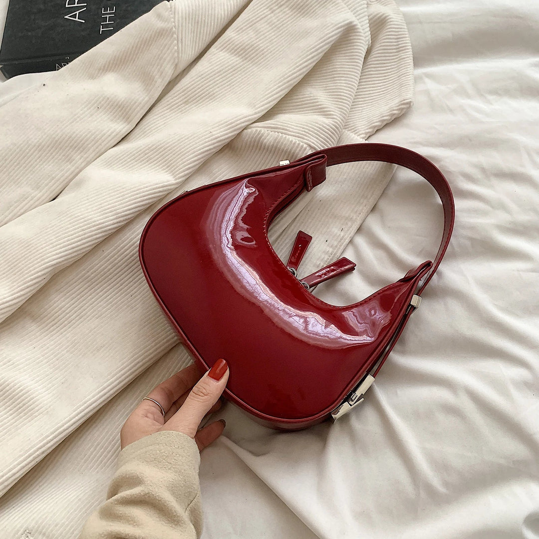Anny – Glossy Vintage Crescent Shoulder Bag