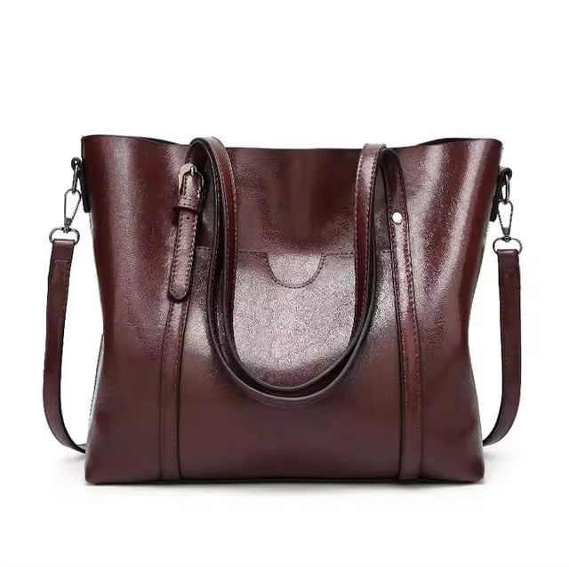 Amilia – Spacious Tote Bag Crafted from Soft Vegan Leather