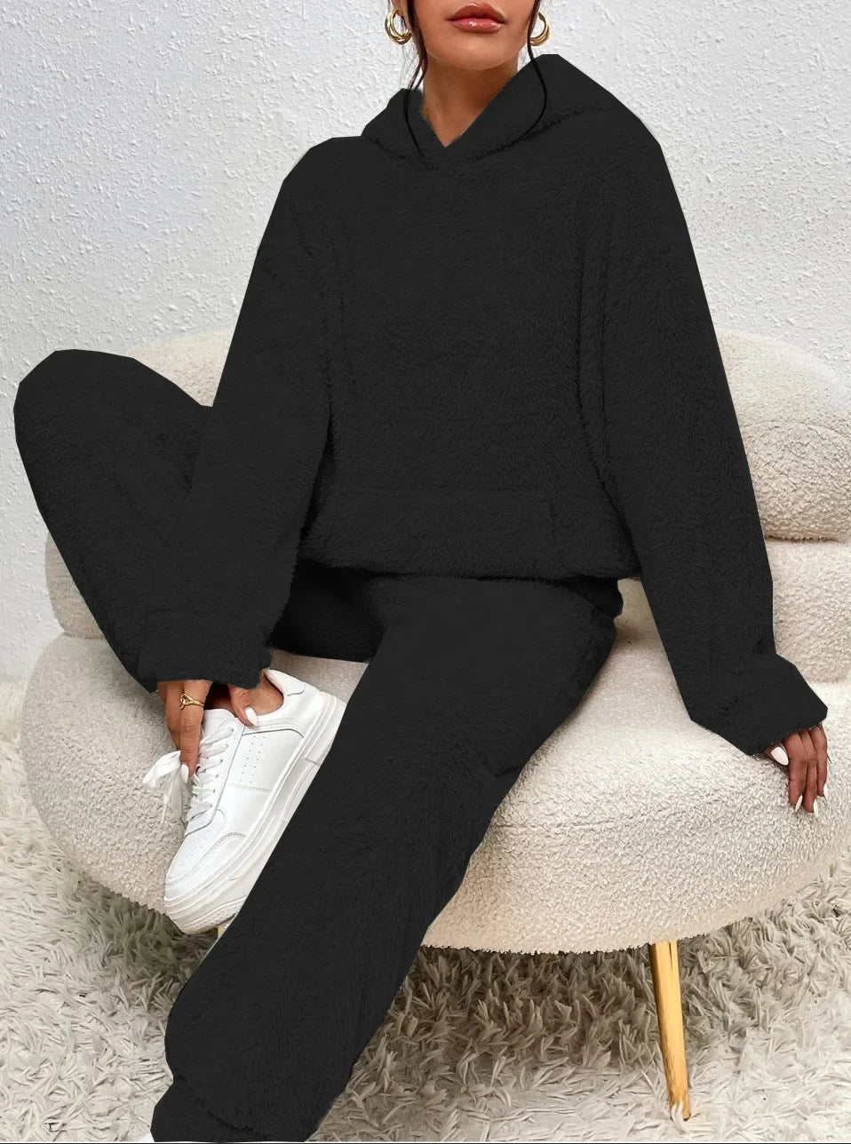 Lilianna– Fuzzy Hooded Loungewear Set for Women