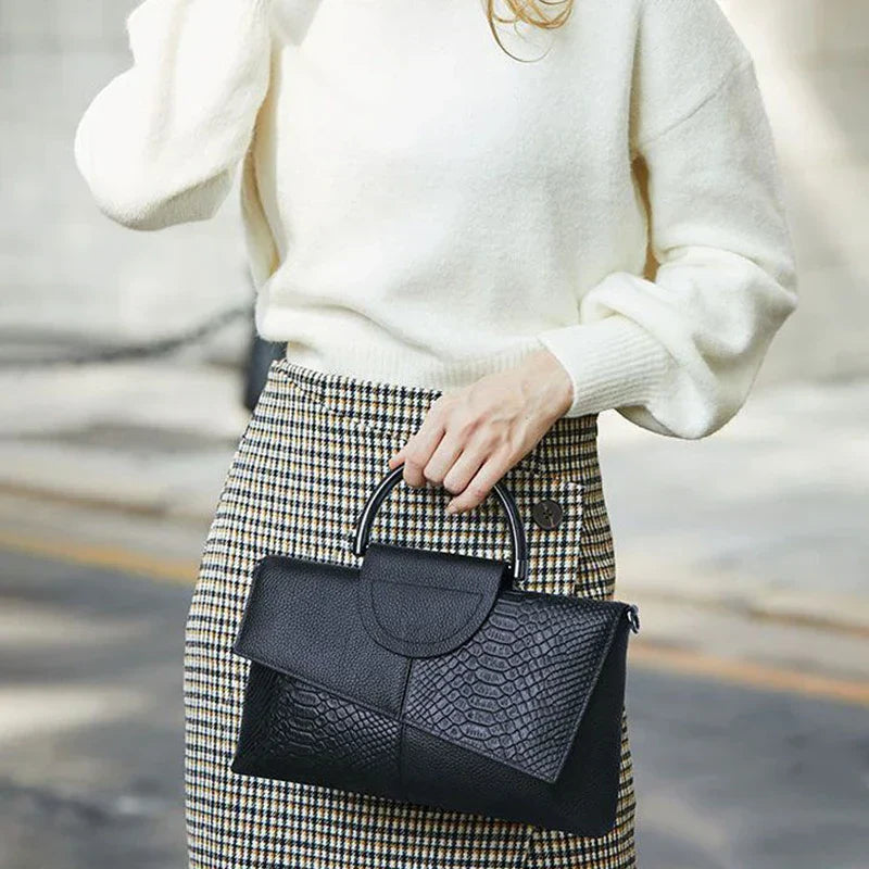 Annemarie – Black Structured Leather Handbag