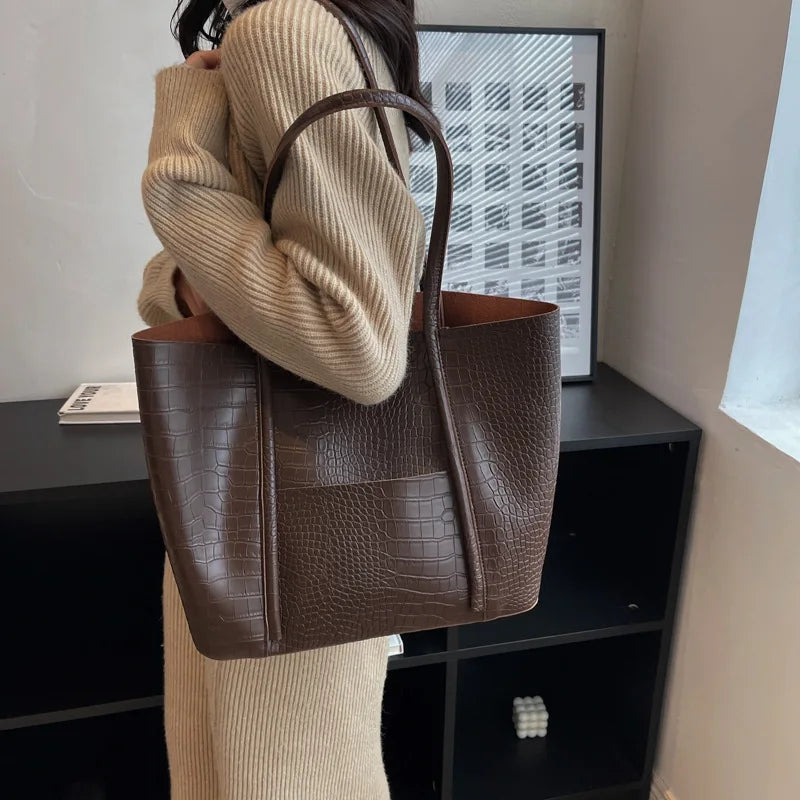 Roseanne – Structured Leather Tote Bag for Women
