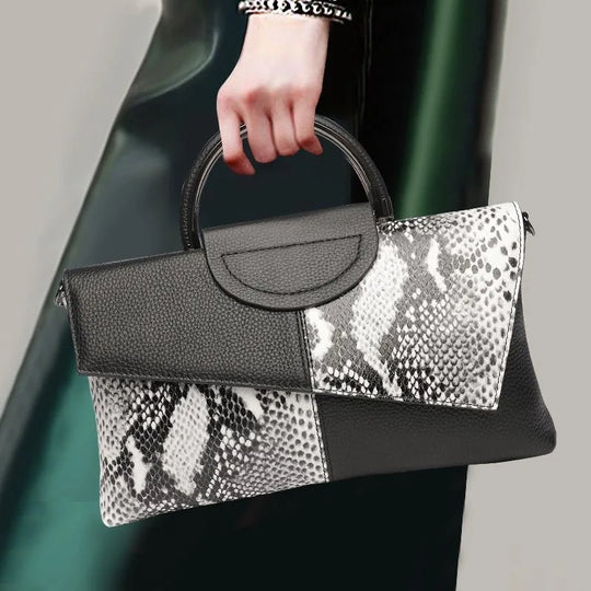 Annemarie – Black Structured Leather Handbag