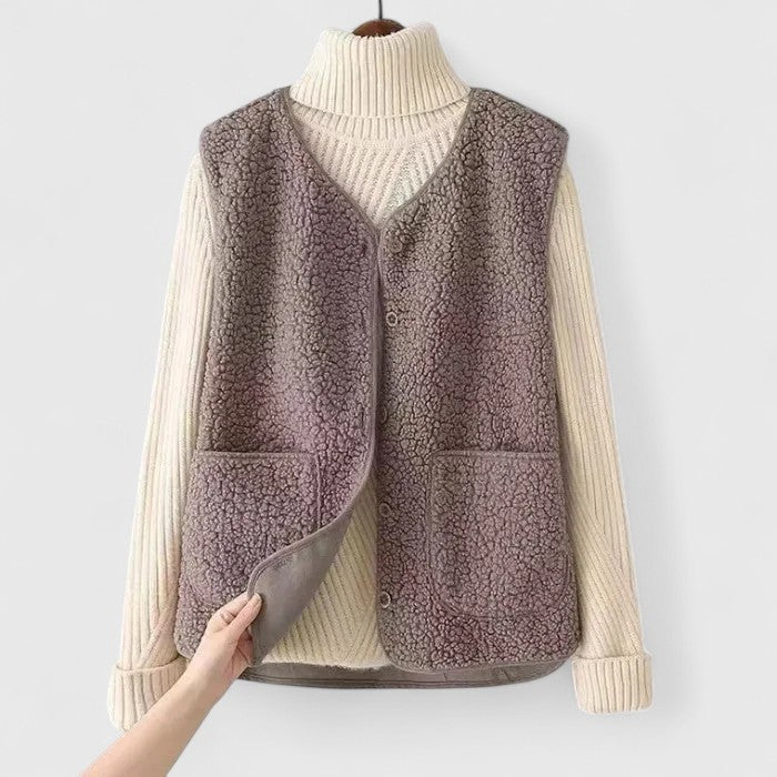 Noralie – Cozy Button-Up Fleece Vest for Women