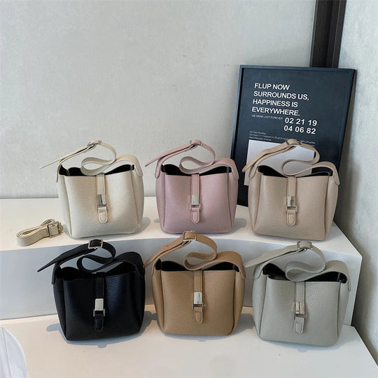 Arianna – Contemporary Leather-Style Bucket Bag