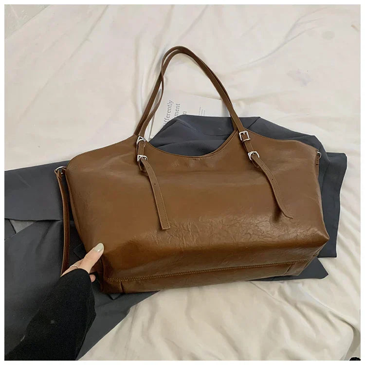 Augusta – Roomy Daily Tote with Leather Finish
