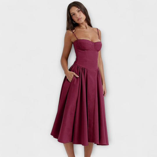 Ameline – Feminine Midi Dress with Waist Focus