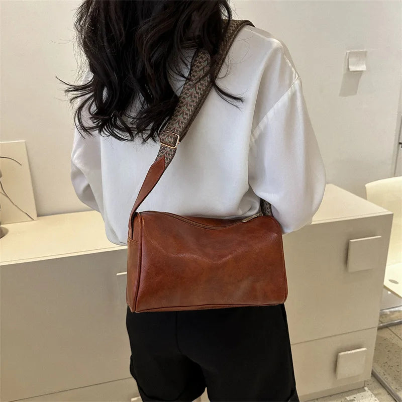 Amelie – Retro PU Leather Crossbody Bag with Adjustable Woven Strap