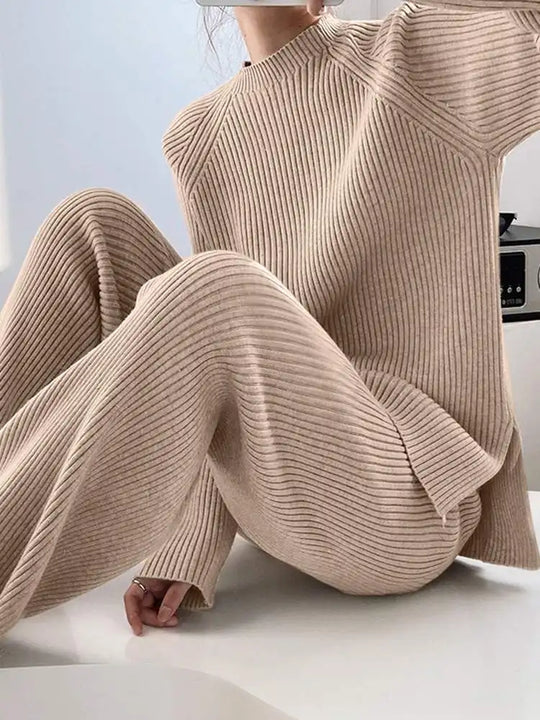 Elliot – Minimalist Ribbed Knit Lounge Set for Women