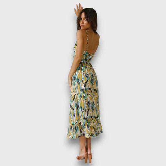 Solianne – Airy Strap Dress with Color Play