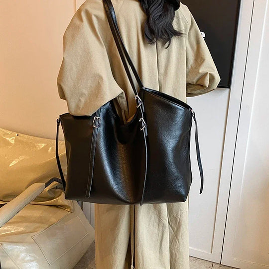 Augusta – Roomy Daily Tote with Leather Finish