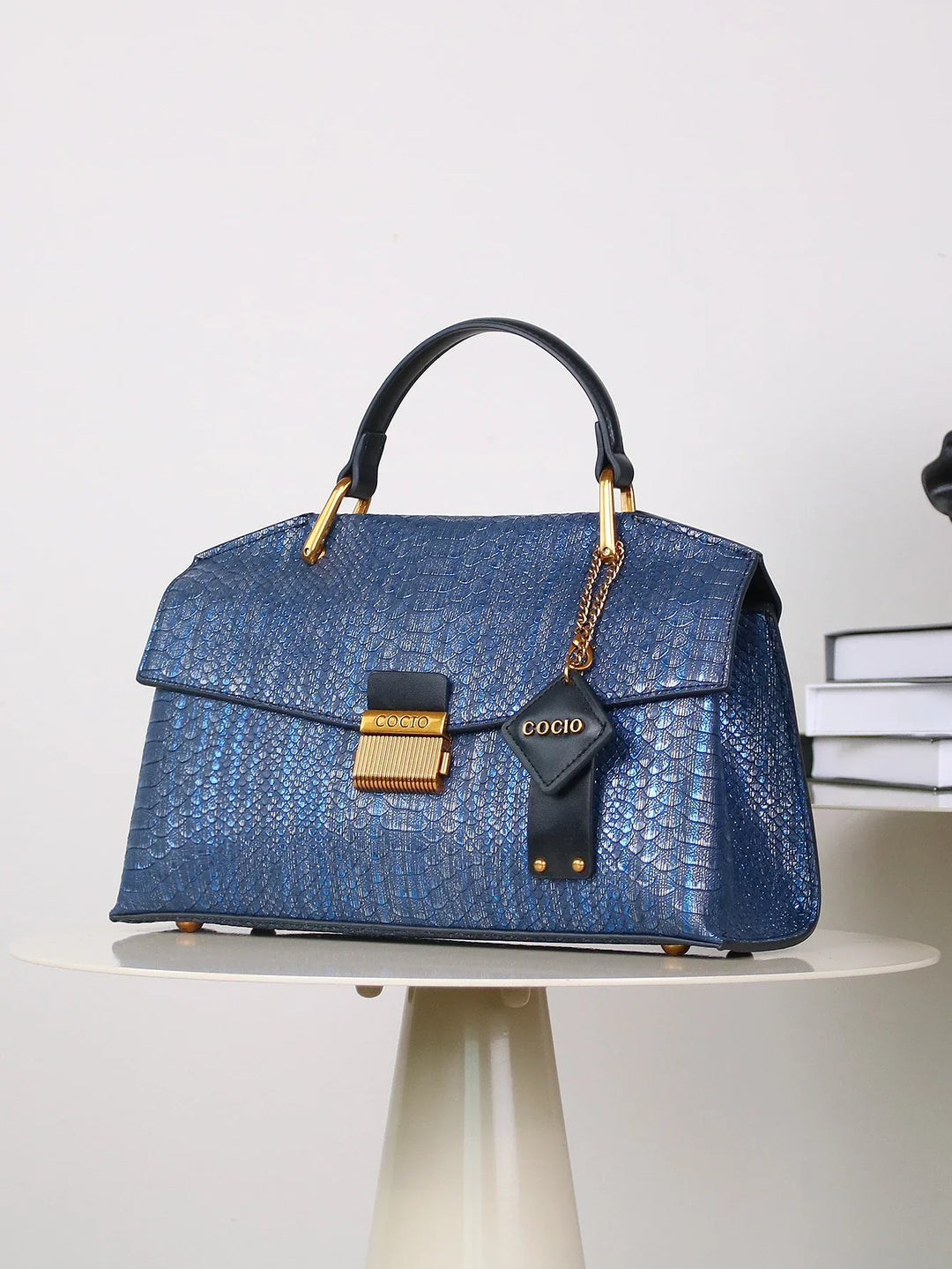 Fay – Structured Leather Handbag for Women