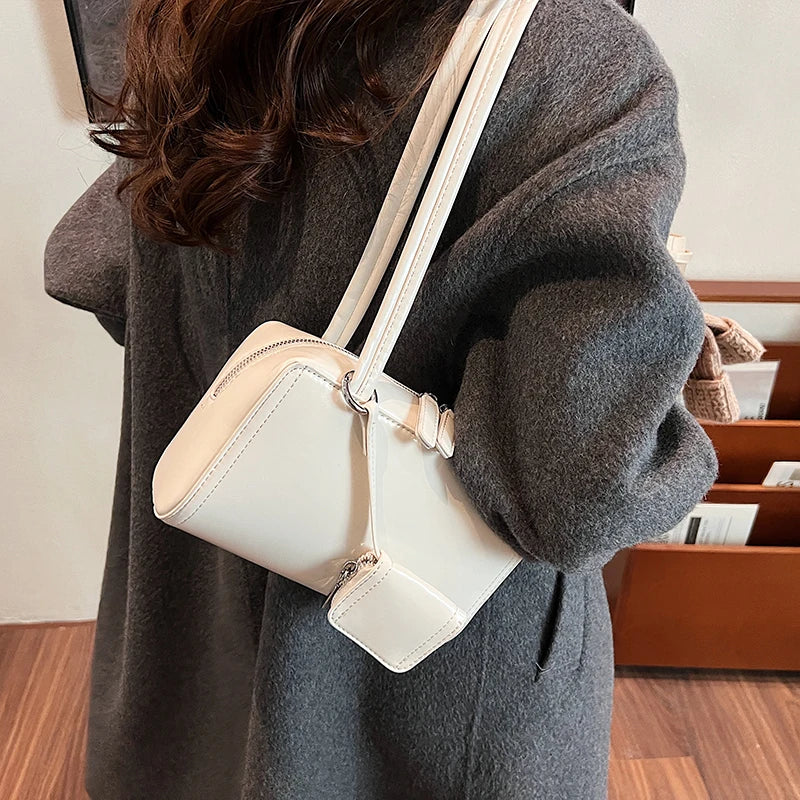 Ariel – Convertible Bag with Removable Wallet