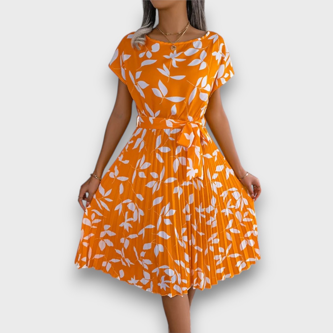 Florienne – Pleated Dress with Playful Charm