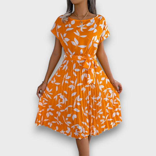 Florienne – Pleated Dress with Playful Charm