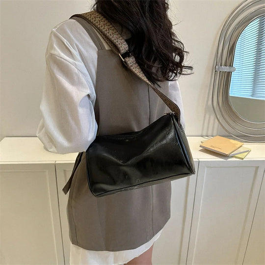 Amelie – Retro PU Leather Crossbody Bag with Adjustable Woven Strap