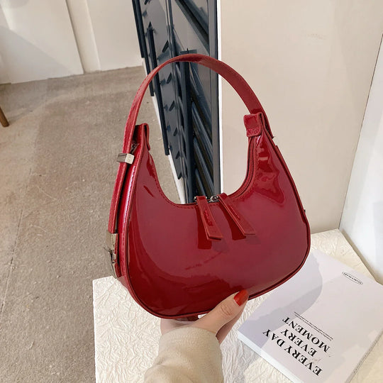 Anny – Glossy Vintage Crescent Shoulder Bag