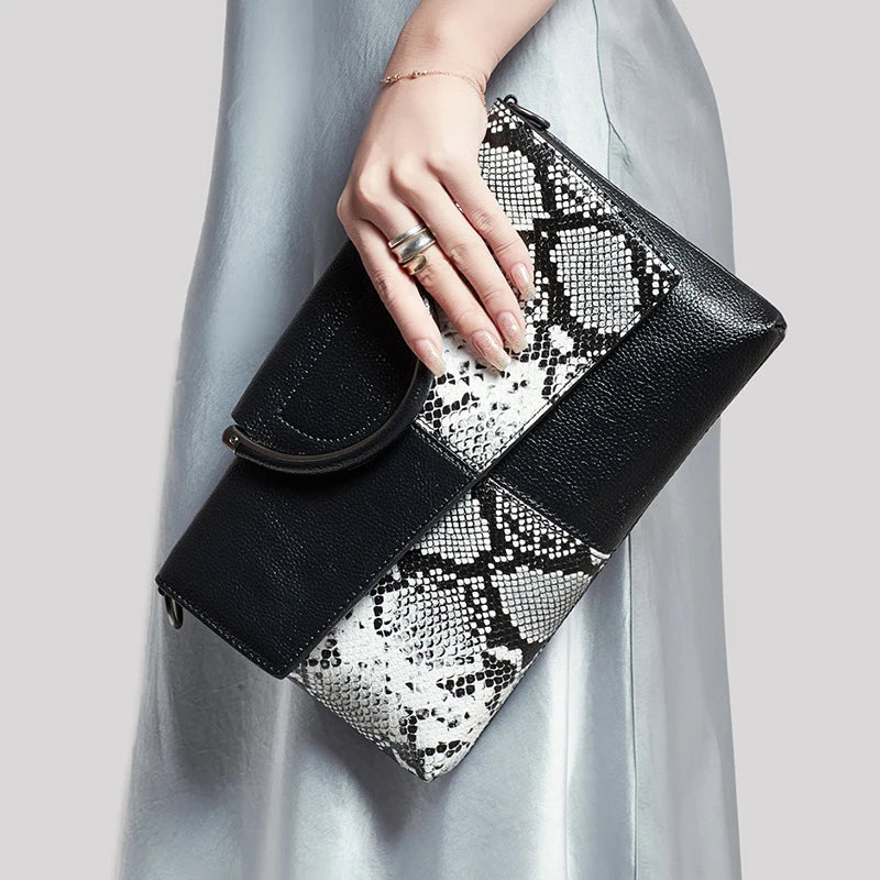 Annemarie – Black Structured Leather Handbag