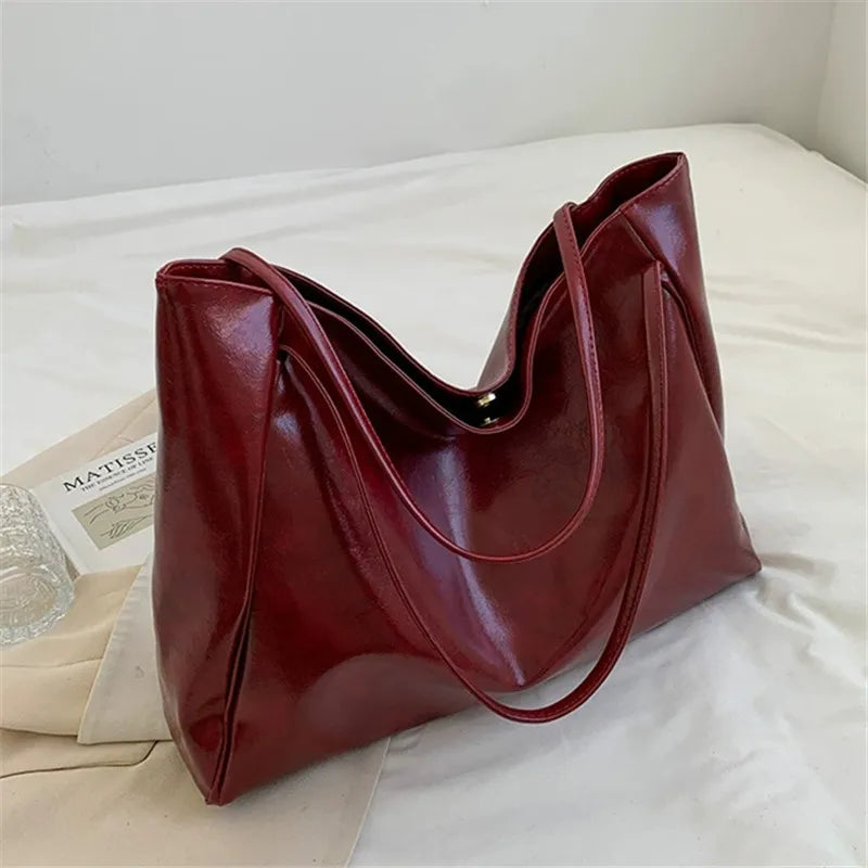 Ayleen – Large Brown Leather-Style Tote Bag